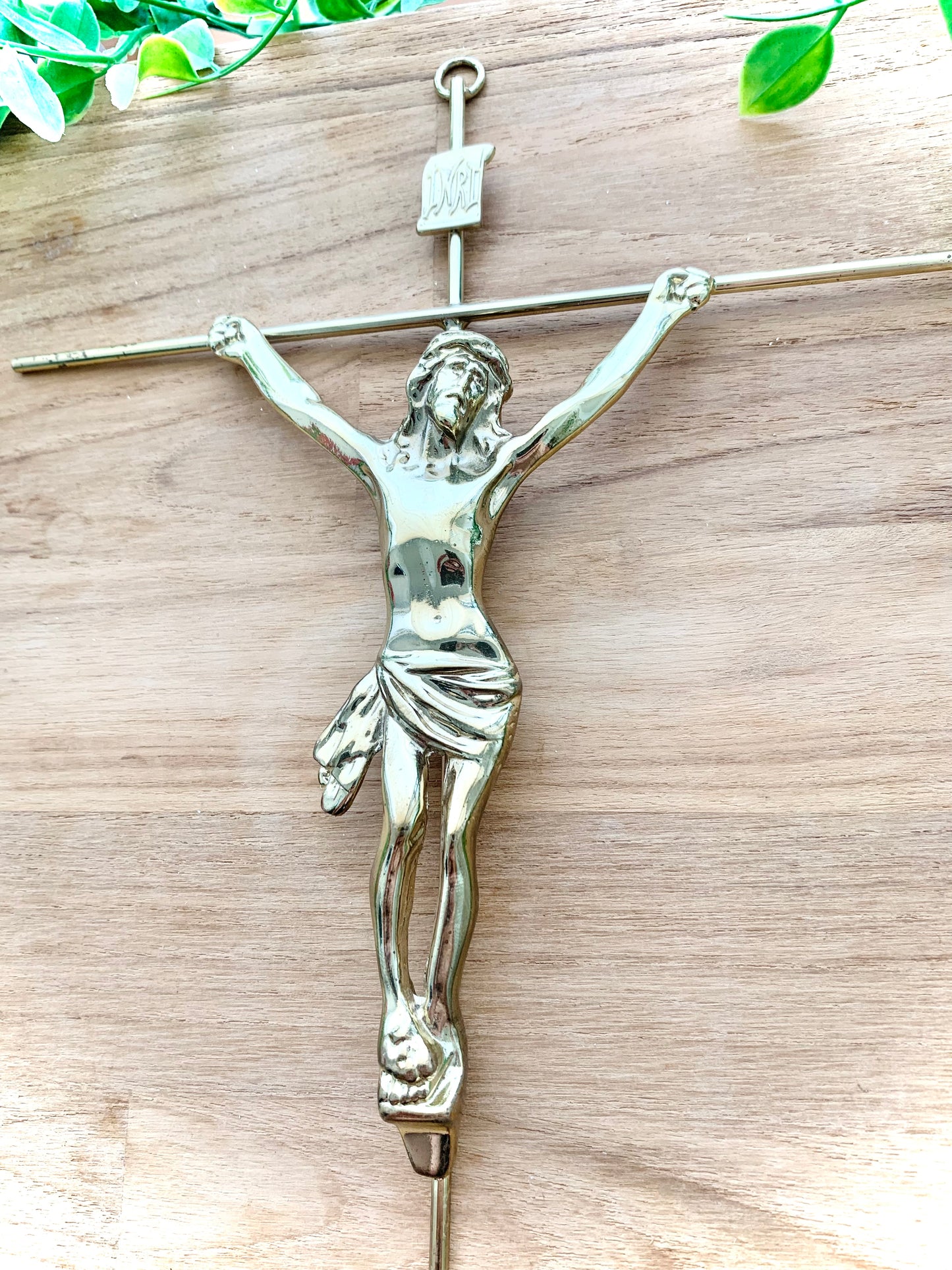 Crucifixo de Metal - Dourado