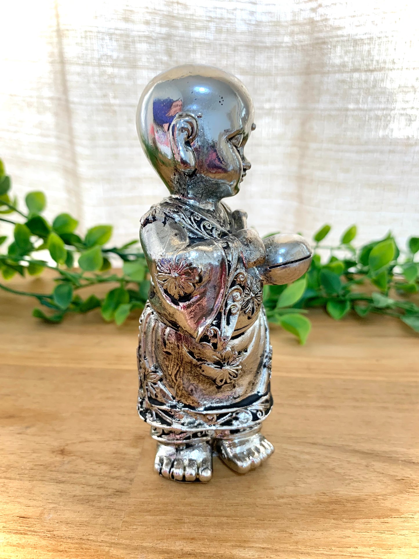 Estatueta Buda Prateado - Resina
