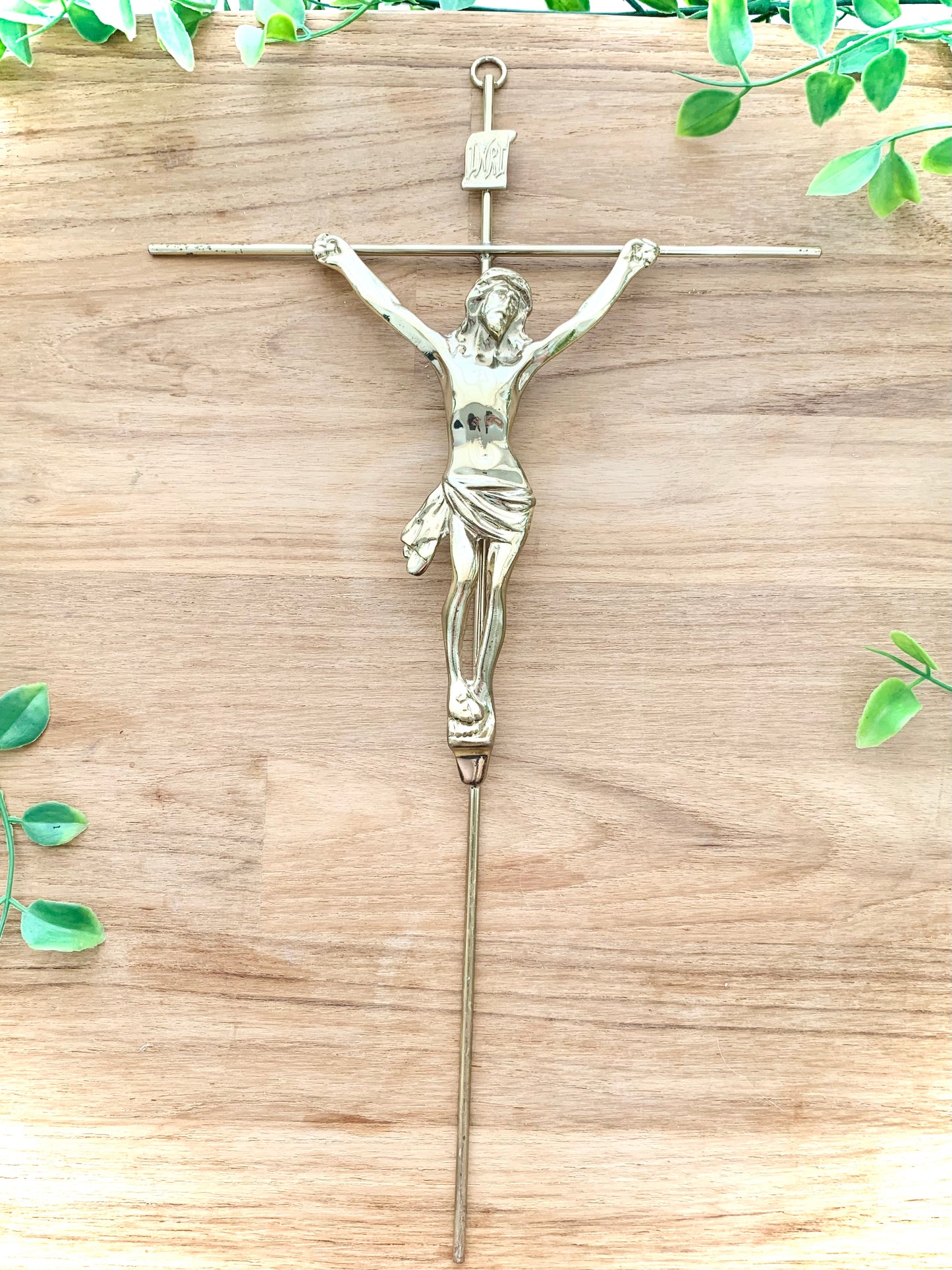 Crucifixo de Metal - Dourado