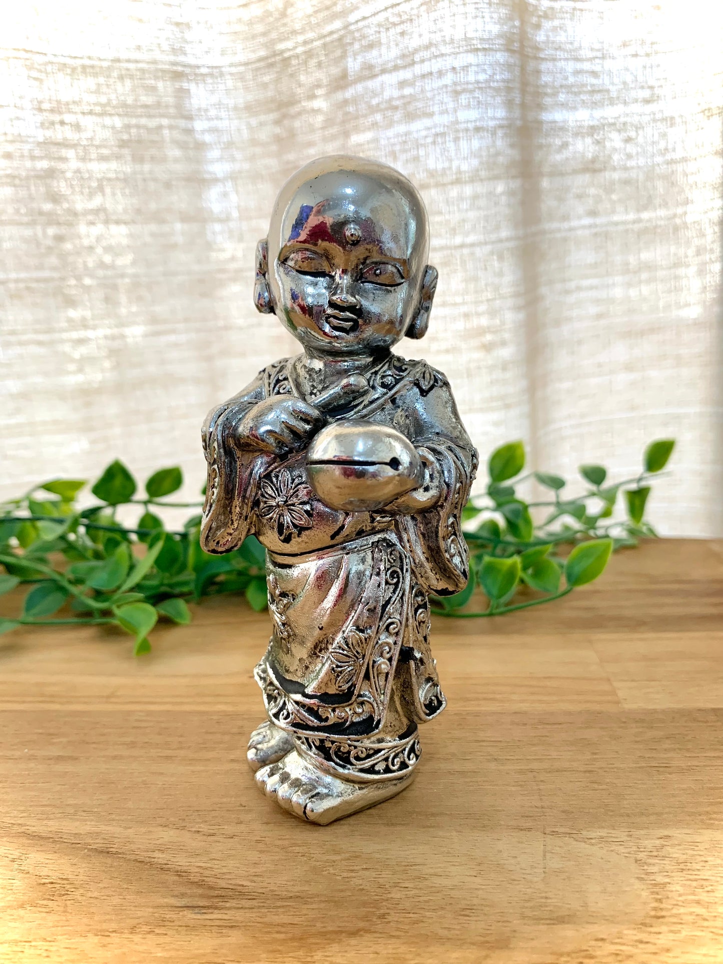 Estatueta Buda Prateado - Resina