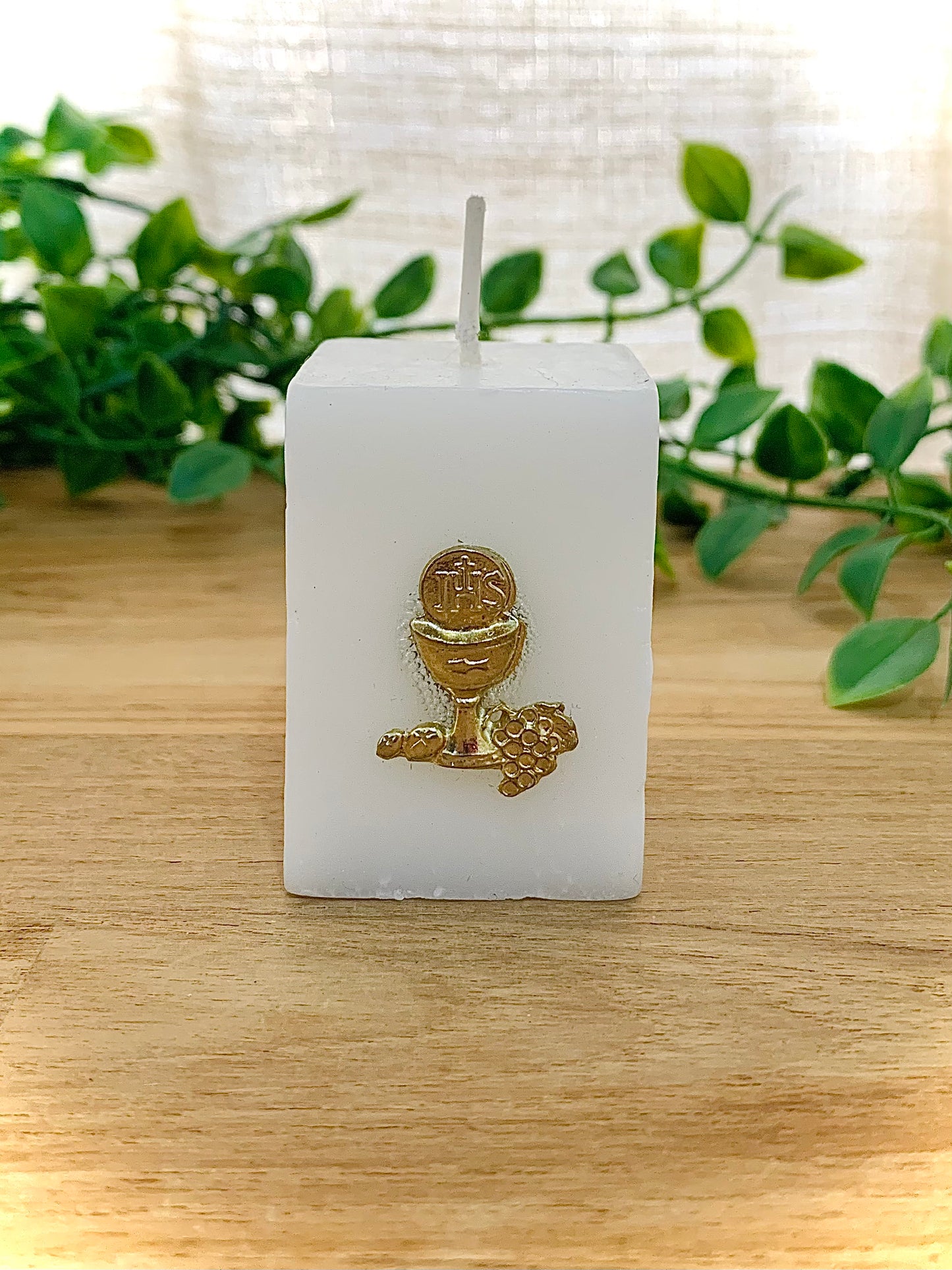 Vela Branca Quadrada - Símbolo Hóstia - Dourado - Eucaristia