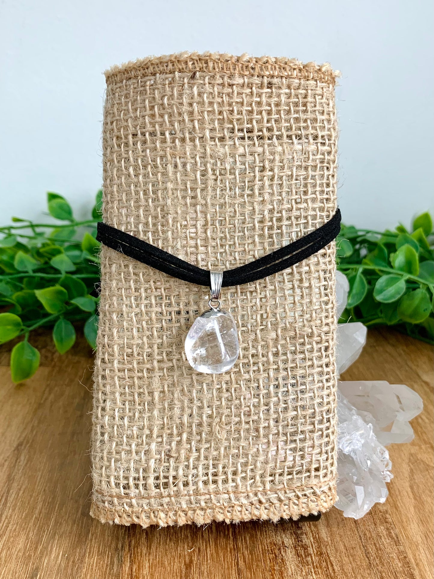 Pingente Quartzo de Cristal - Pedra Rolada