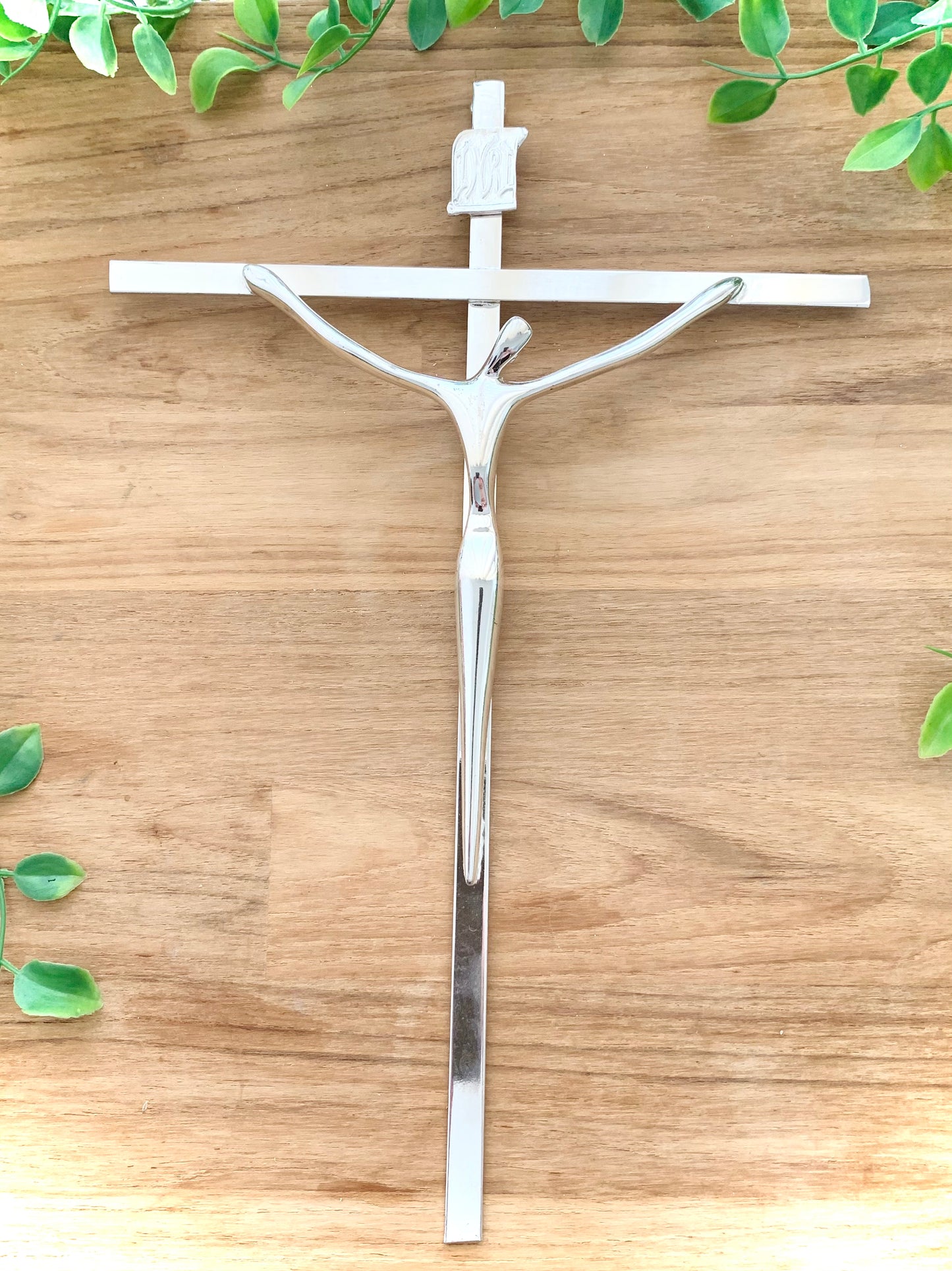Crucifixo de Metal - Prateado